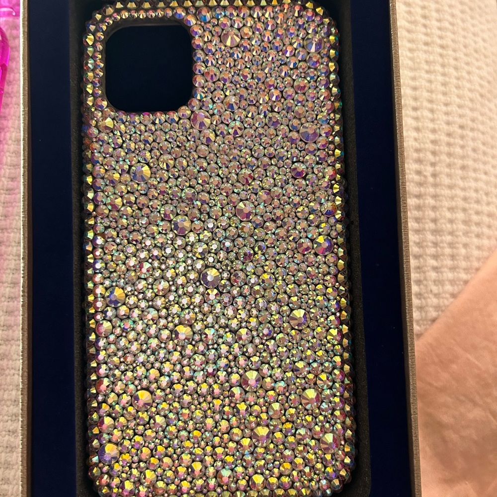 Luxaddiction Rhinestone iPhone 11 case - Picture 3 of 5